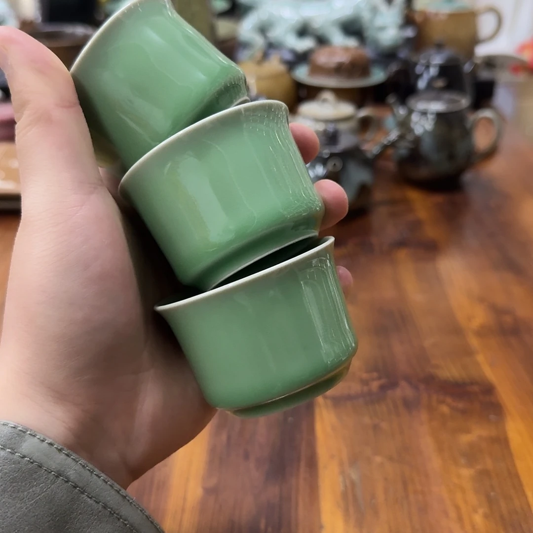 小仲龙泉青瓷微瑕3702