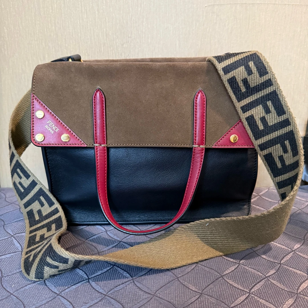 95新 FENDI/芬迪  拼色 斜挎包 1429 6509