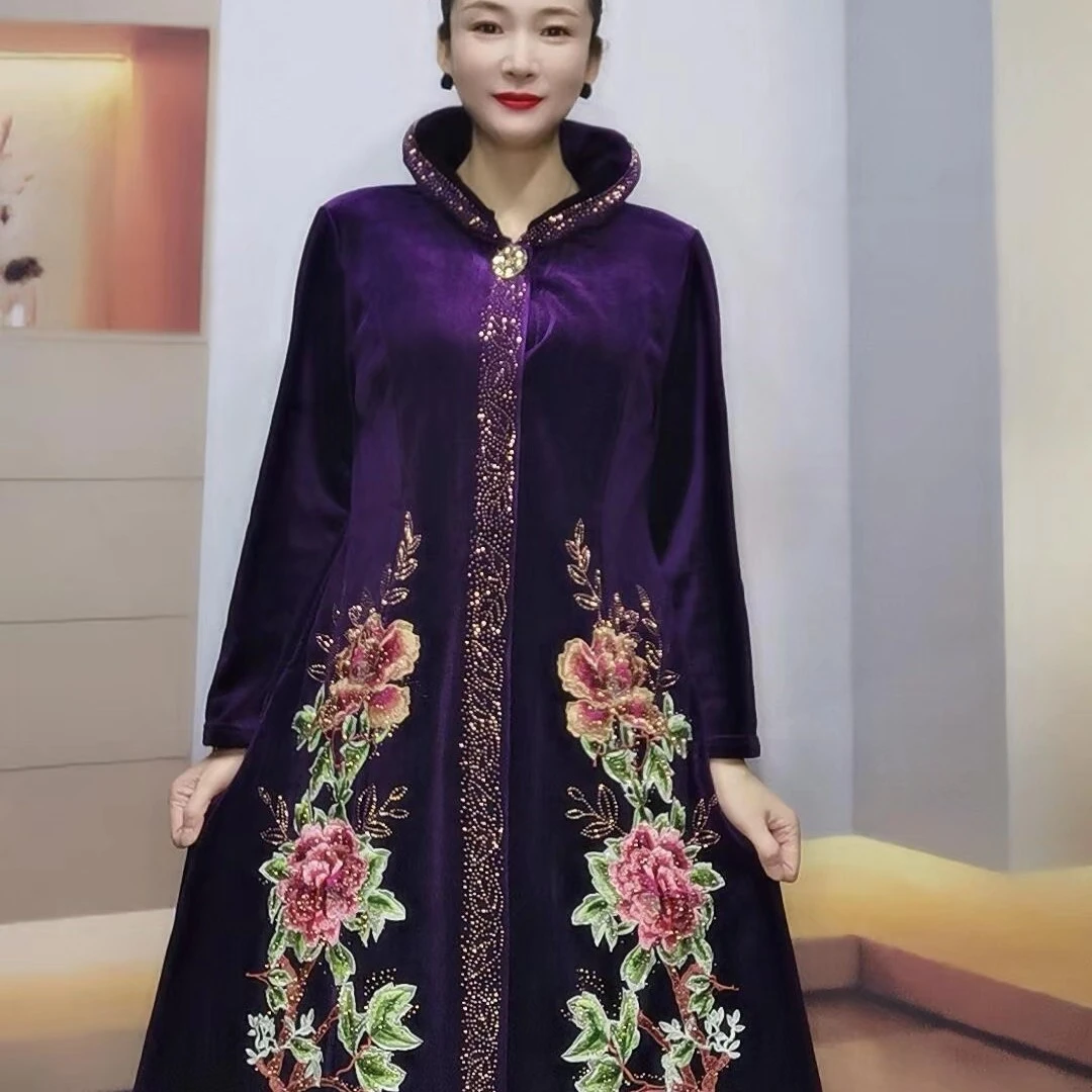 重工刺绣满钻时尚加绒气质大衣（富贵牡丹）