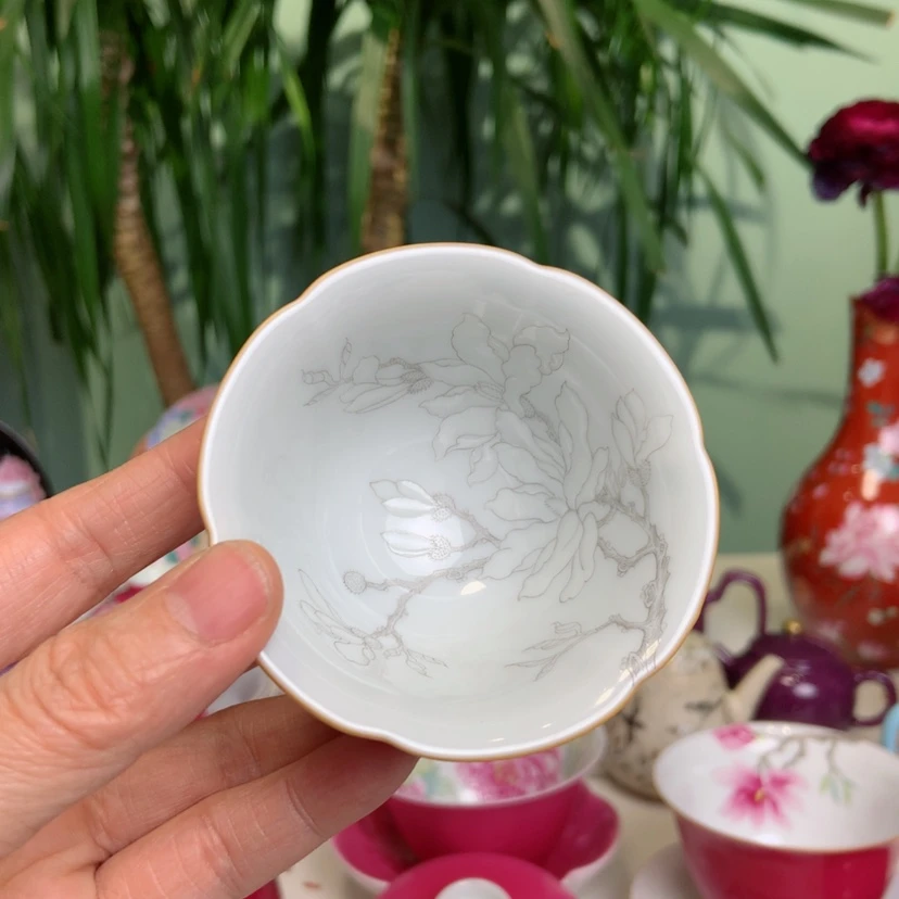 【闪购商品】玉兰花口盖碗内里宝石绘