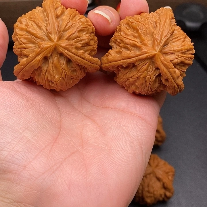 不***゜把件文玩核桃白奔