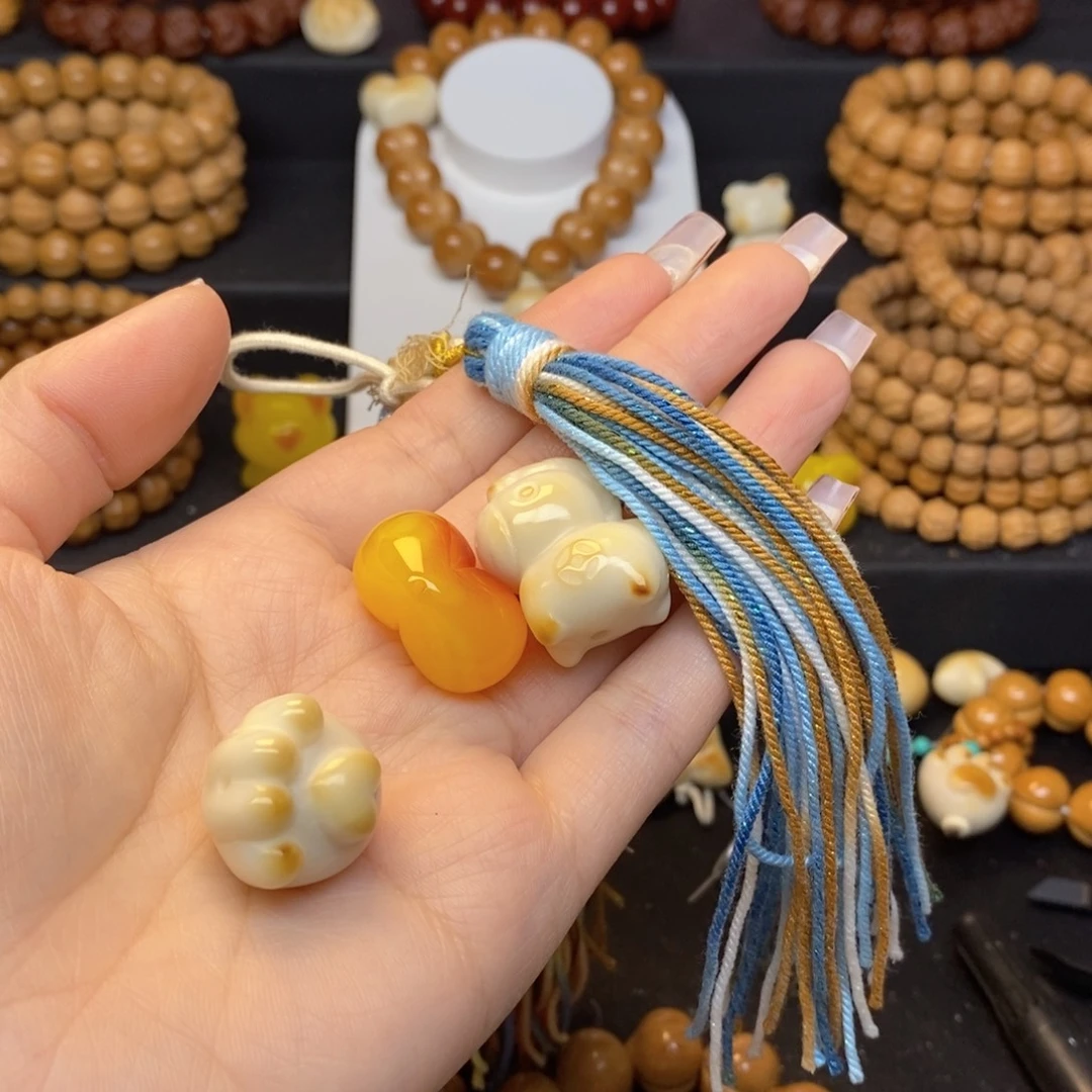 丫***家吊坠猴头核桃配饰➕手工流苏