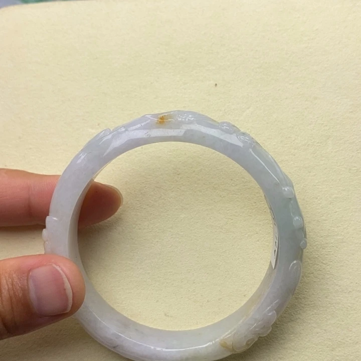 翡翠未镶嵌手镯57圈