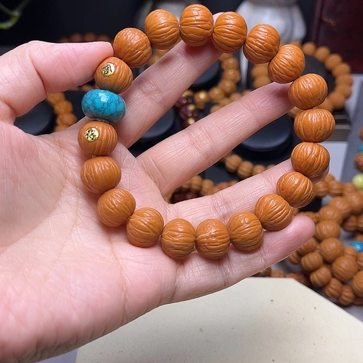 文玩核桃吊坠土豪