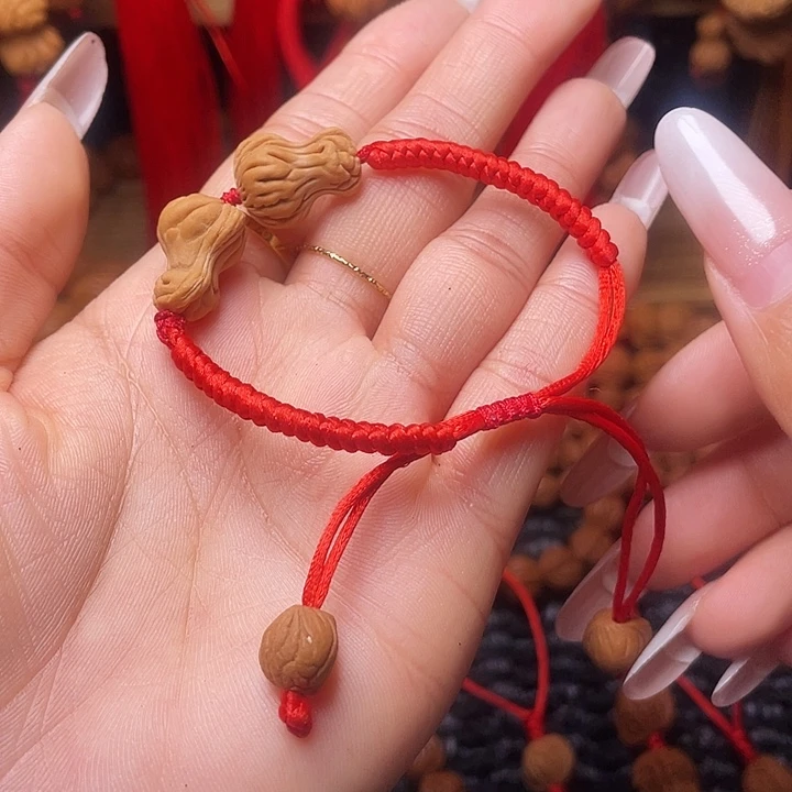 木质类龙纹桃枭手串