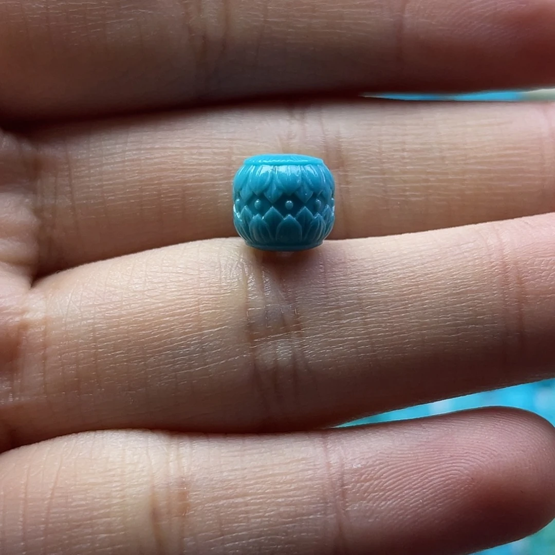 绿松石未镶嵌颈饰