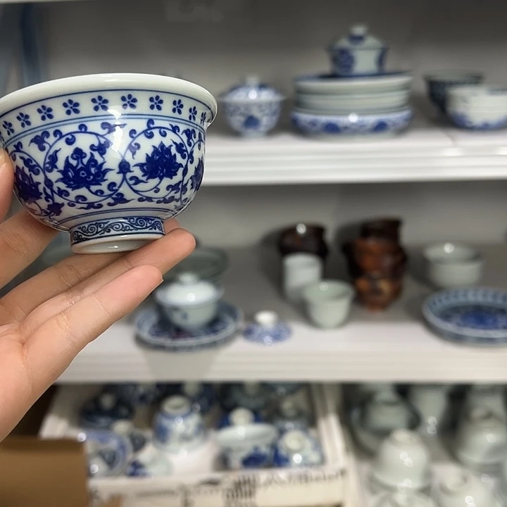 其他瓷缠枝莲小压手