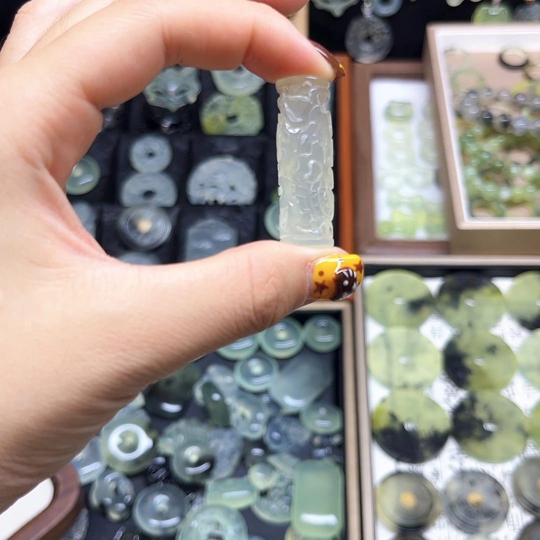 蛇纹石玉未镶嵌吊坠(赠链)