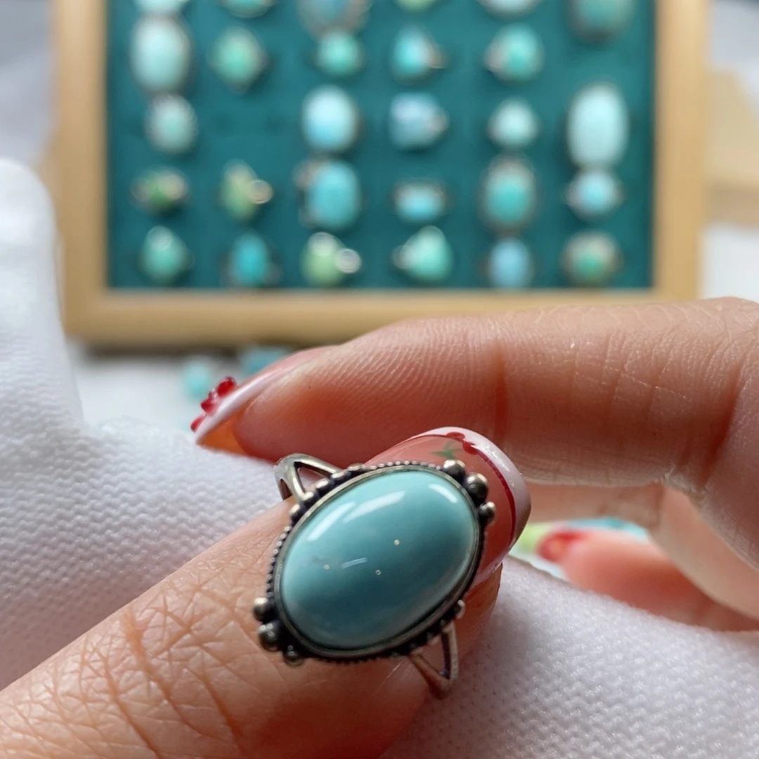 绿松石颈饰未镶嵌