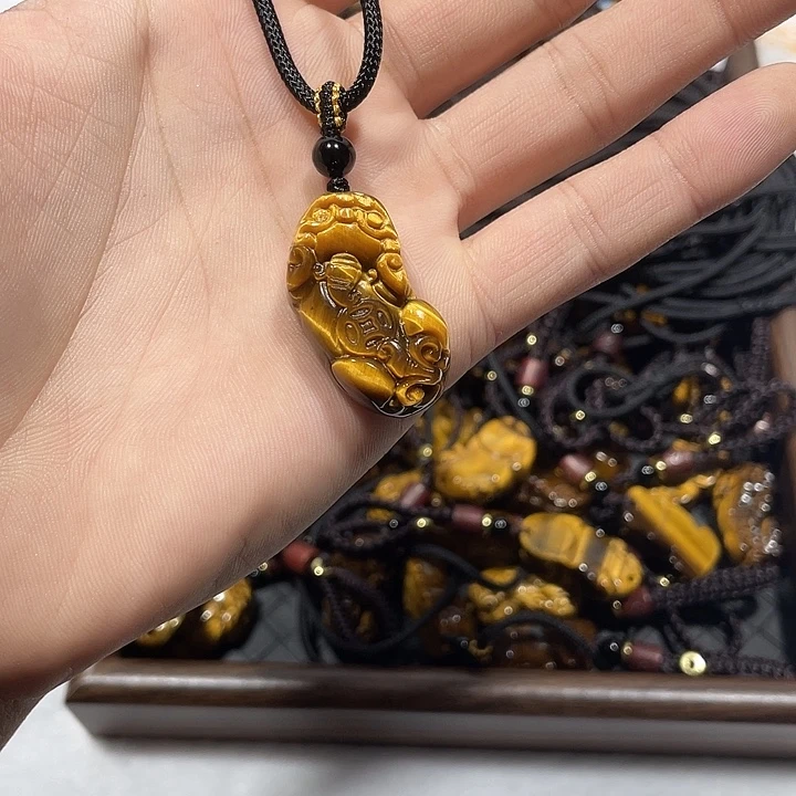 黑曜岩合金颈饰虎眼石貔貅项链