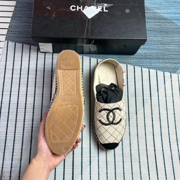 95新 Chanel/香奈儿 米色双C渔夫鞋三八码