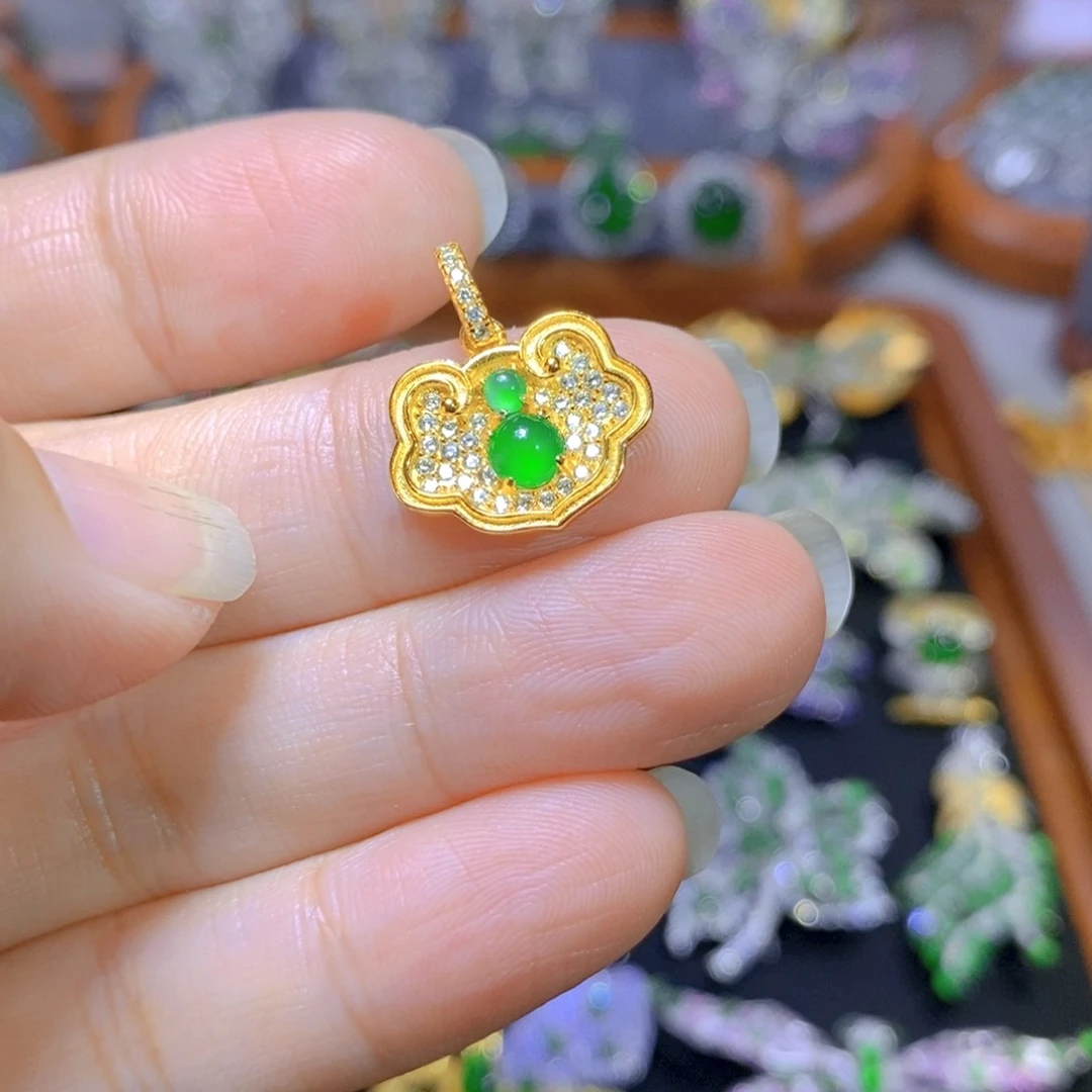 翡翠颈饰银S925镶嵌天然翡翠