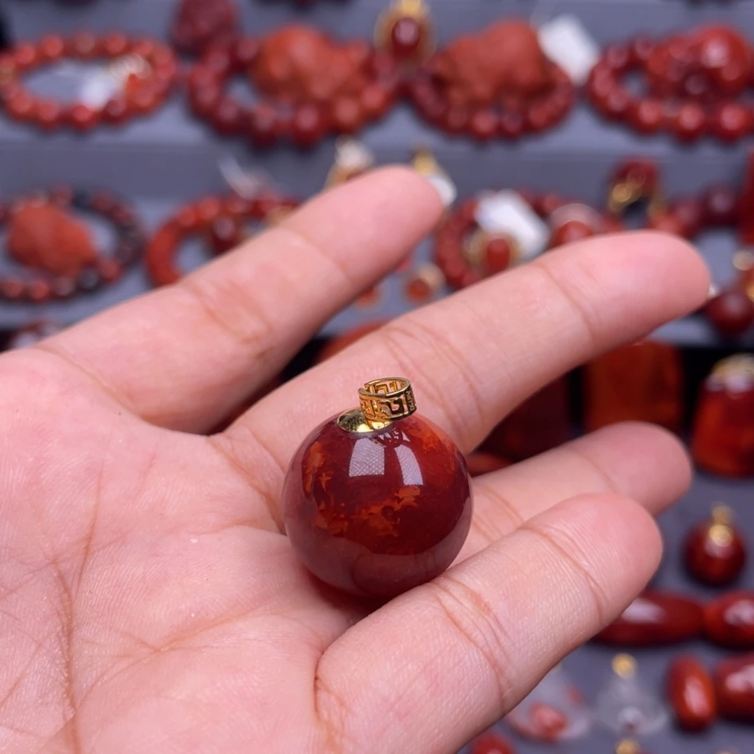 明***好南红玛瑙18K金镶嵌珠宝奇石吊坠20mm