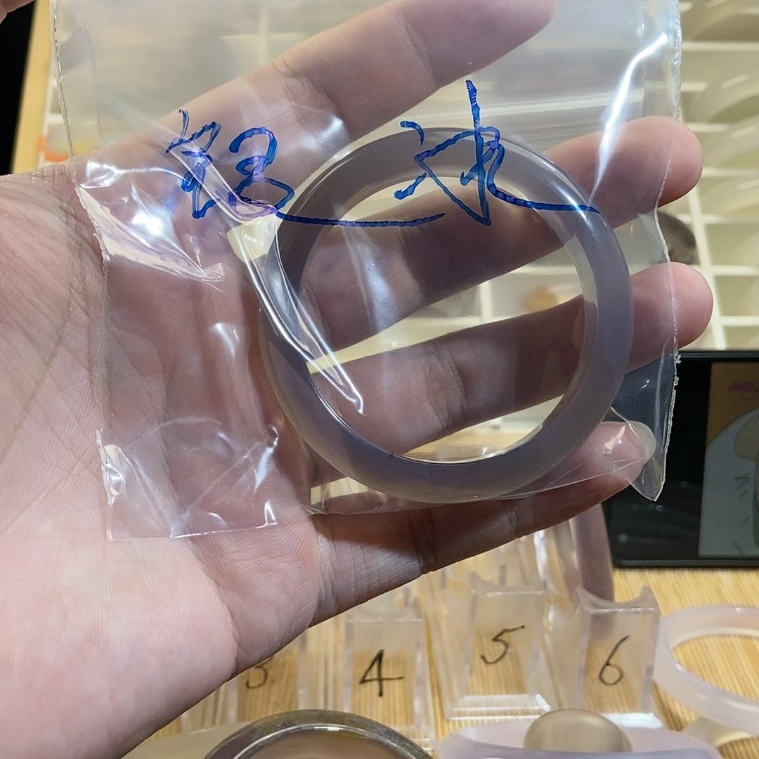 玛瑙/玉髓手镯未镶嵌银*