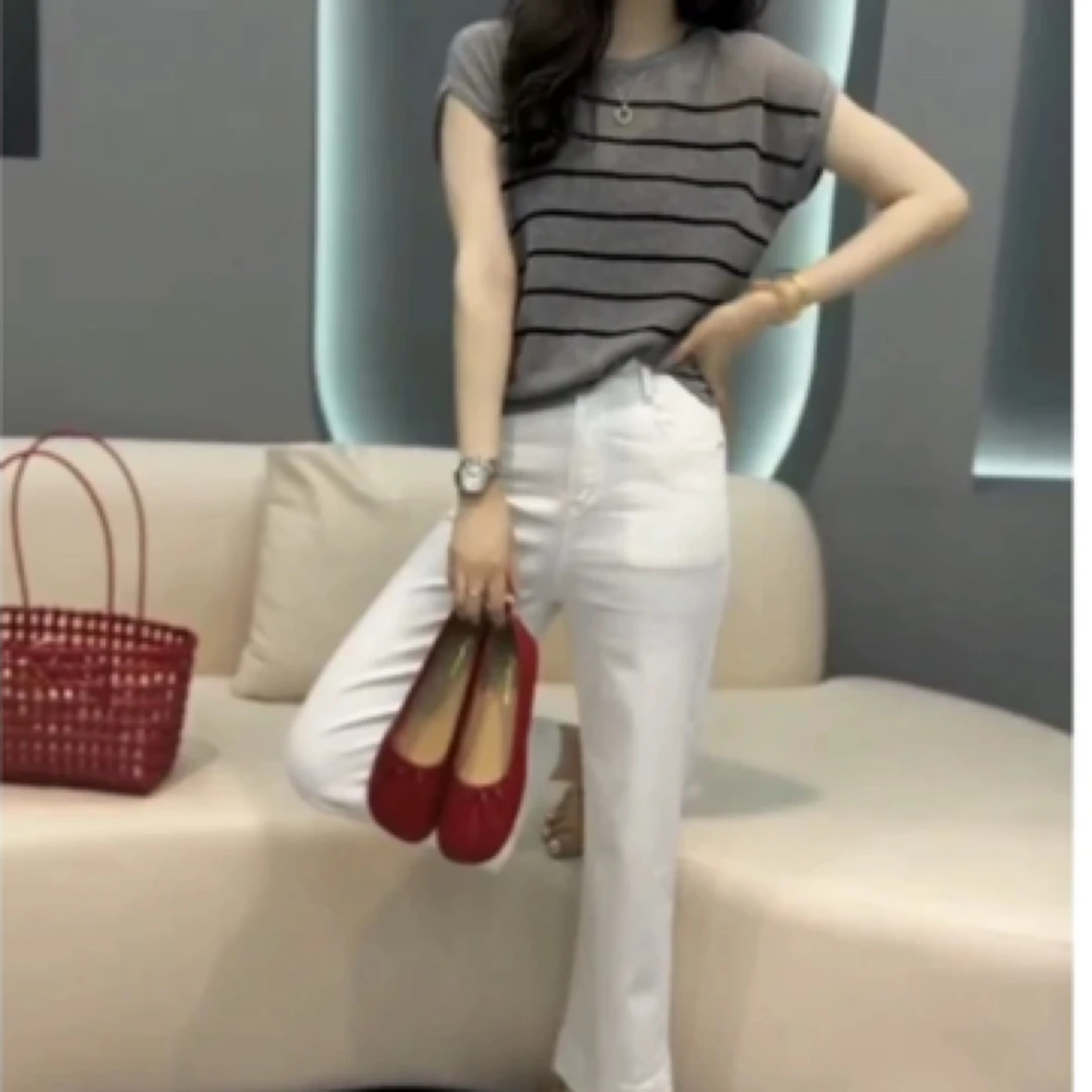 新款时尚休闲简约潮流百搭女装