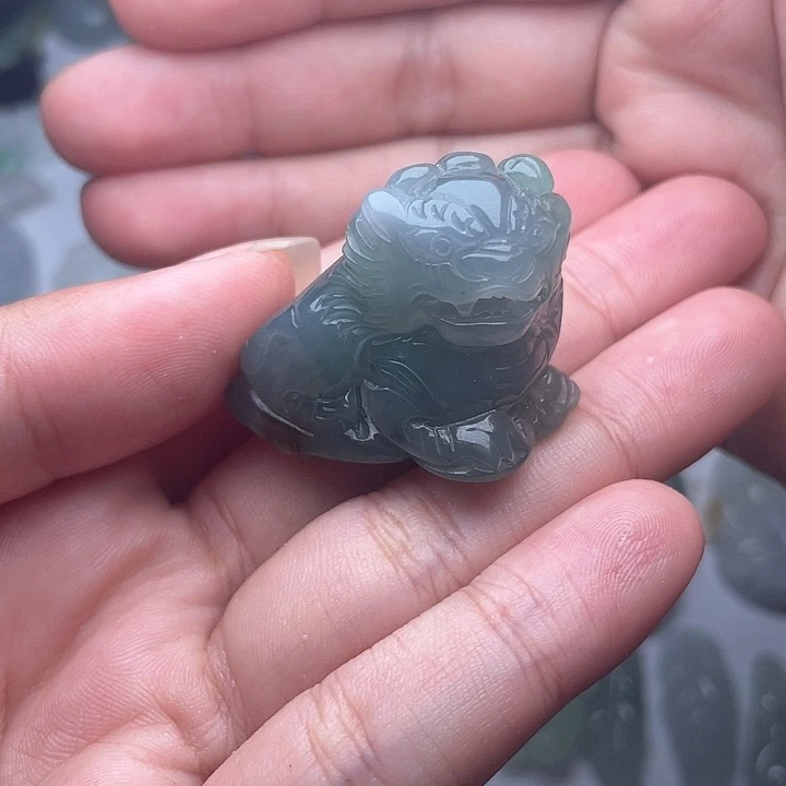 颈饰未镶嵌翡翠海*杨翡翠