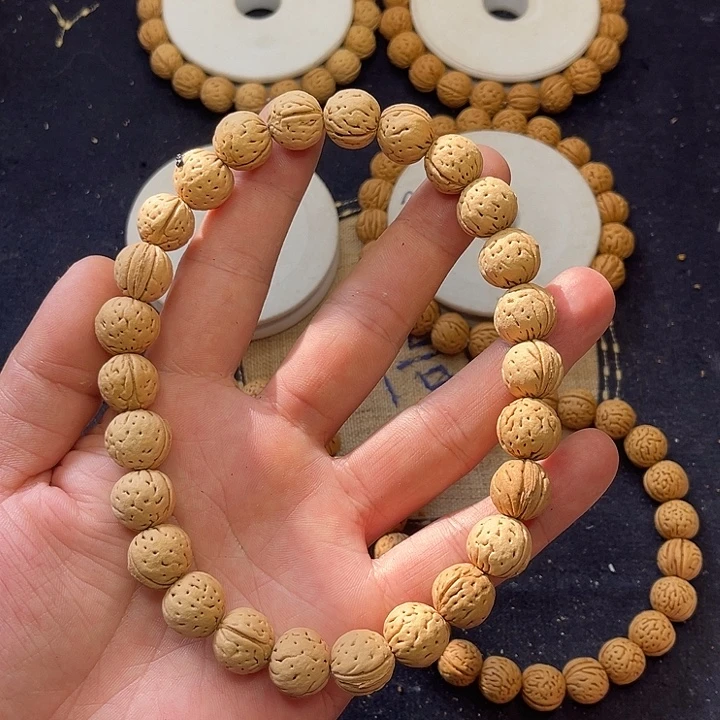 桃核吊坠野生山桃手持福利