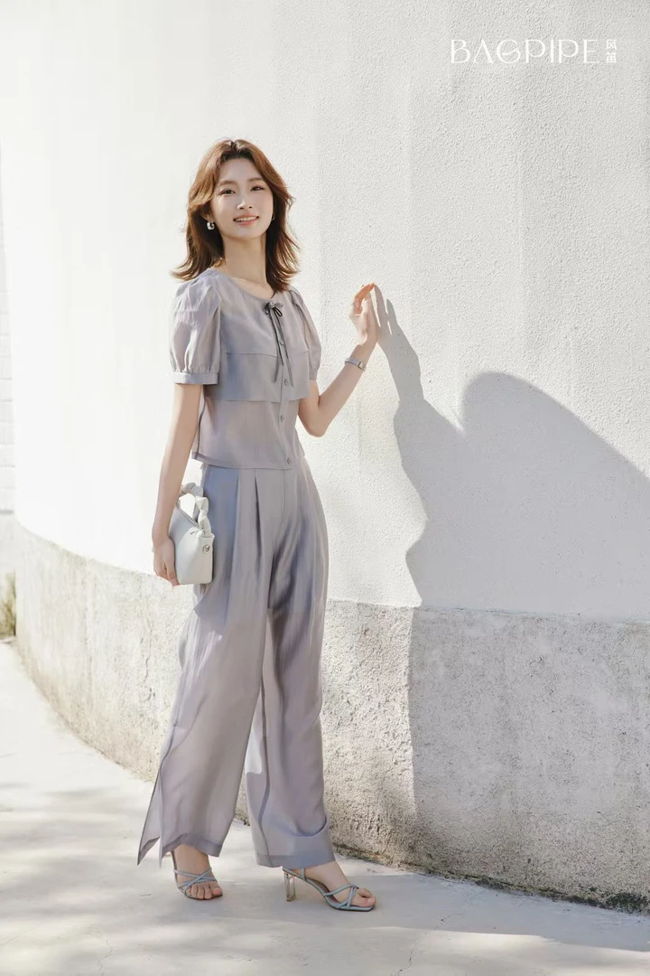 夏季新款时尚减龄洋气显瘦翻领衬衫