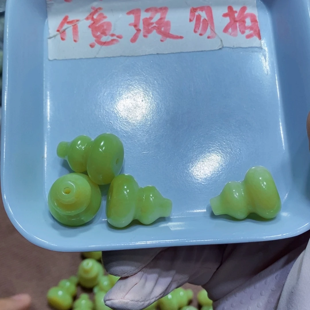 未镶嵌蛇纹石玉543