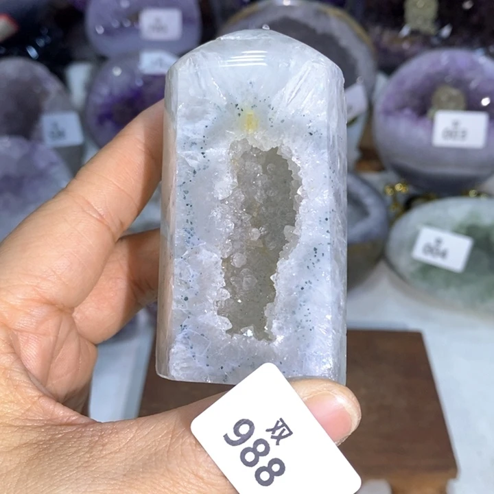 未镶嵌水晶大型摆件（非配饰）