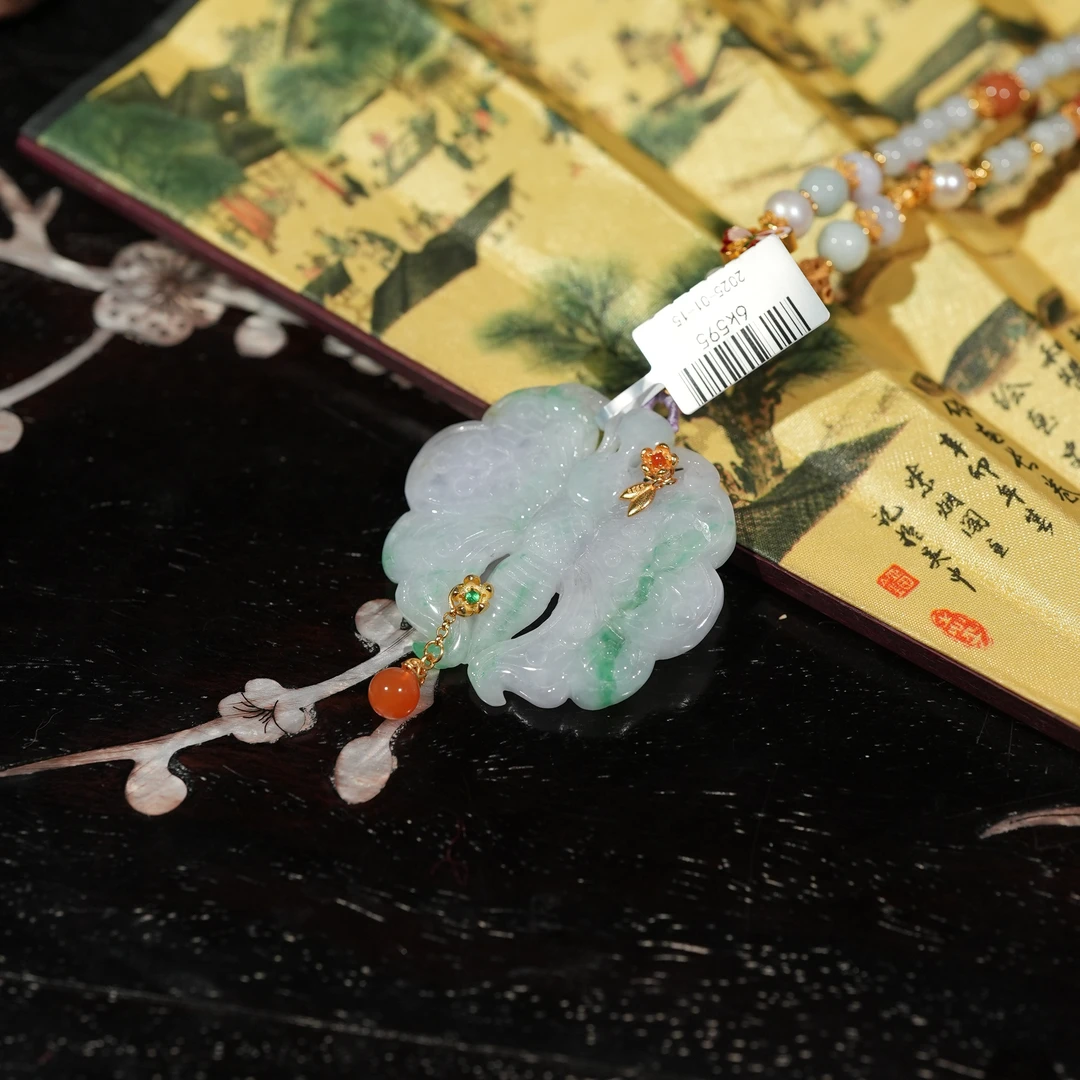 1.15香港王老板-翡翠吊坠6k595