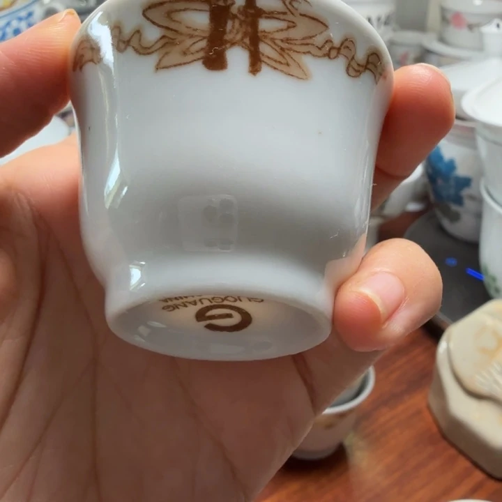 明***草醴陵国光小酒杯微瑕