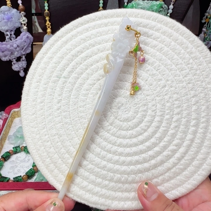 翡翠未镶嵌颈饰抖音