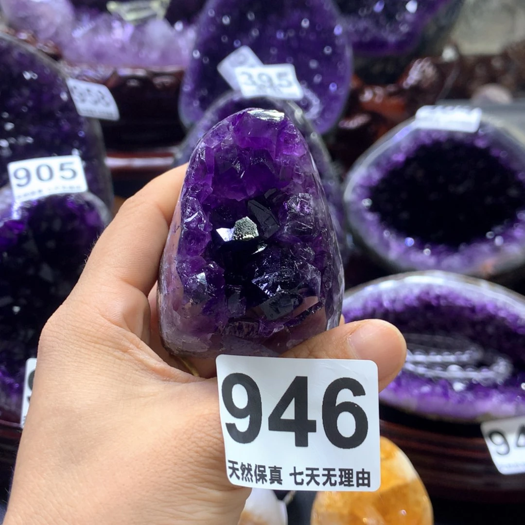 未镶嵌水晶大型摆件（非配饰）