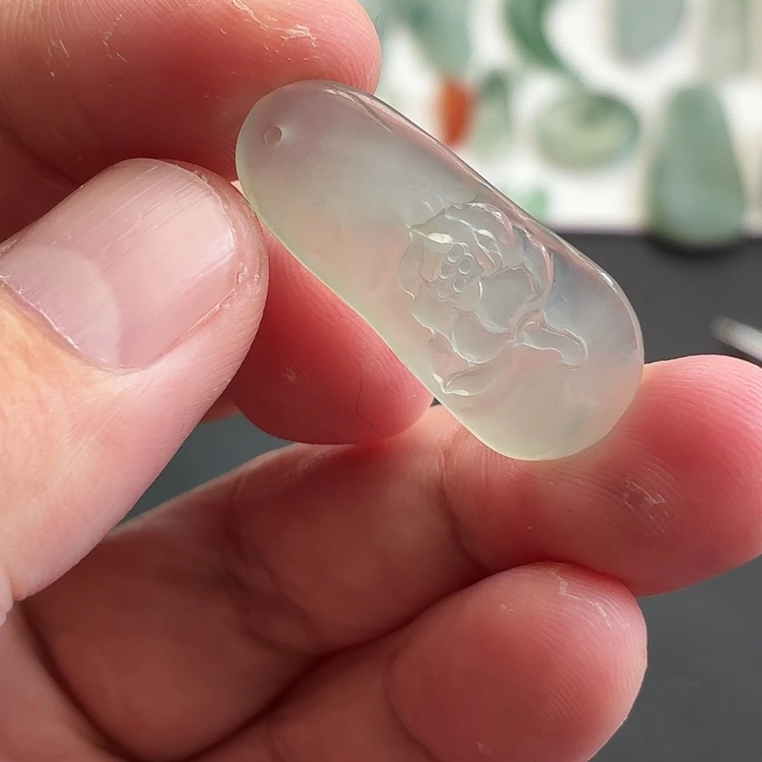 定制翡翠未镶嵌莲花