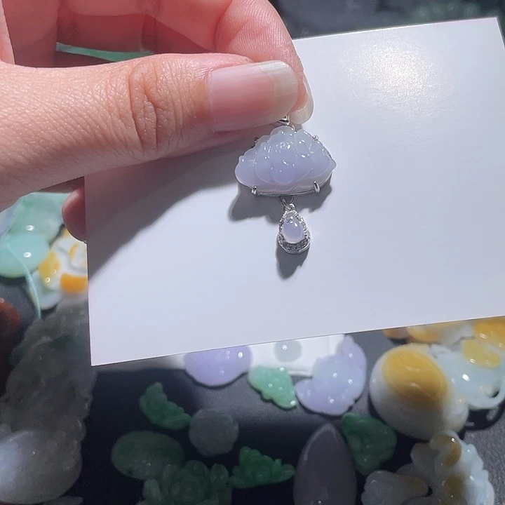 颈饰未镶嵌翡翠天