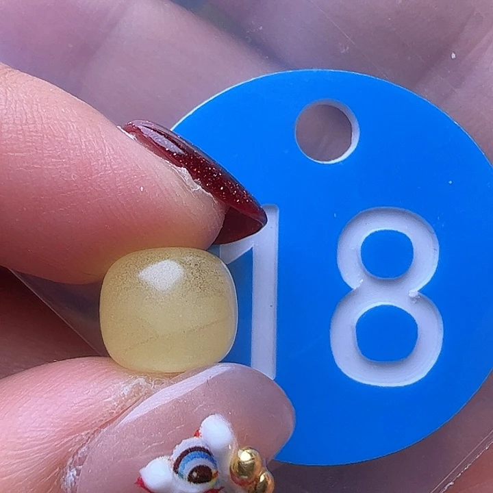 蜜蜡裸石未镶嵌10m m