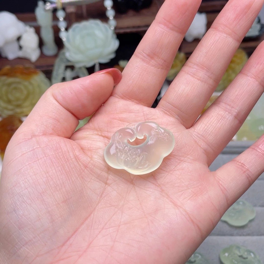 蛇纹石玉未镶嵌颈饰争***送