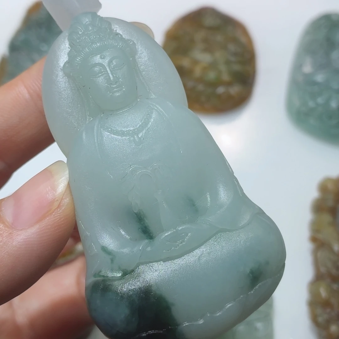 定制翡翠未镶嵌观音