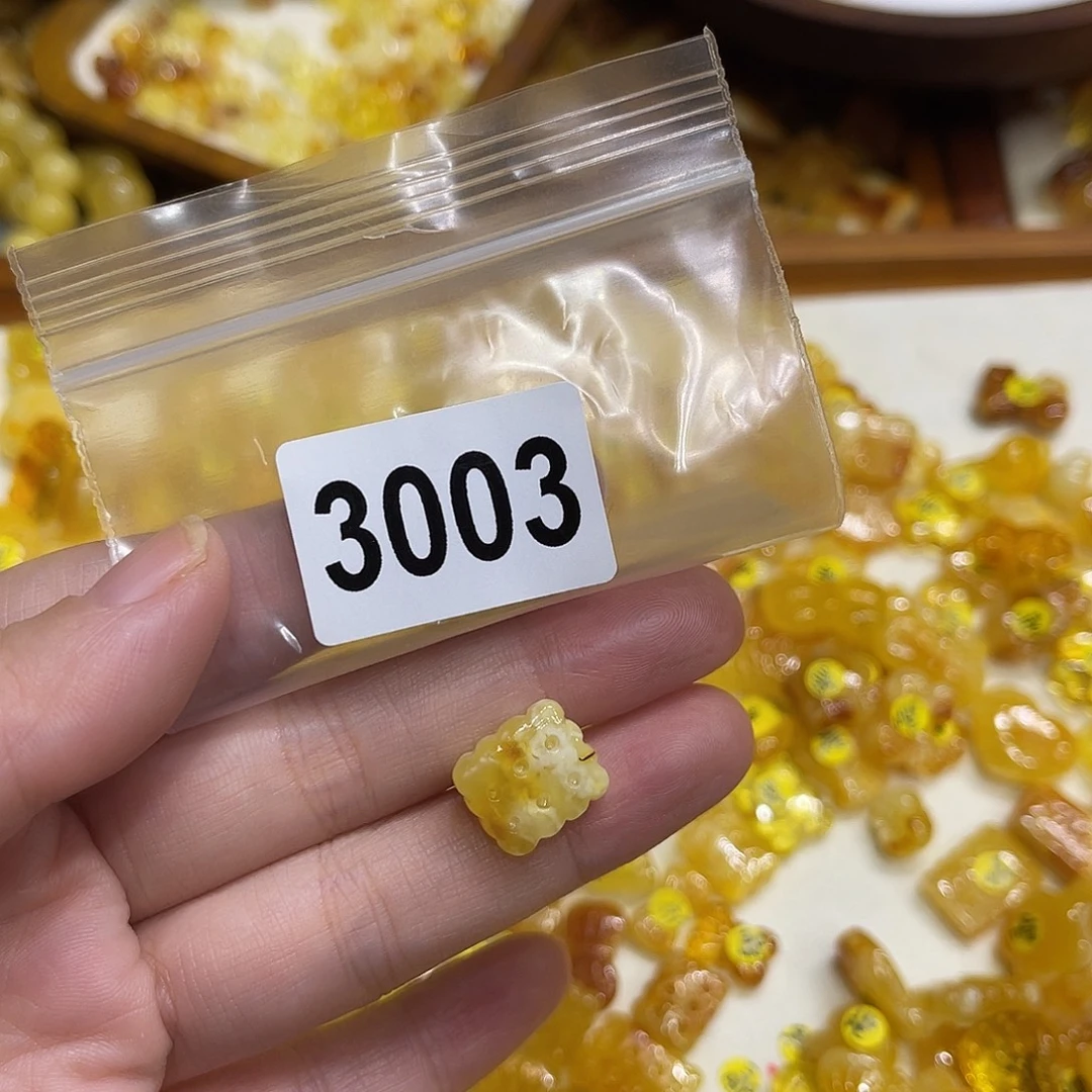 琥珀未镶嵌珠宝奇石