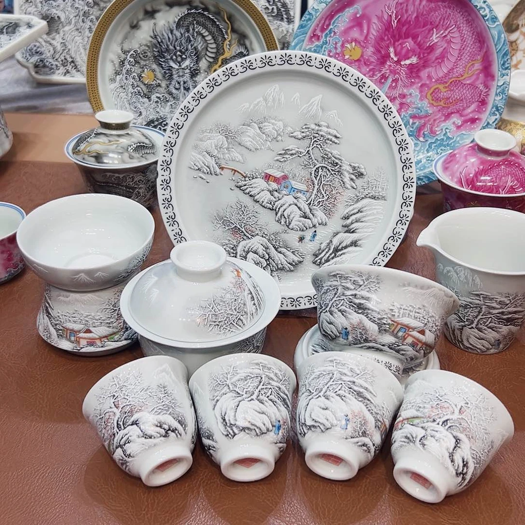 摆件景德镇陶瓷艺术展演厅及景德镇