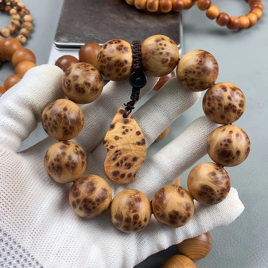 t***b柏木无事牌太行崖柏2.0满瘤疤