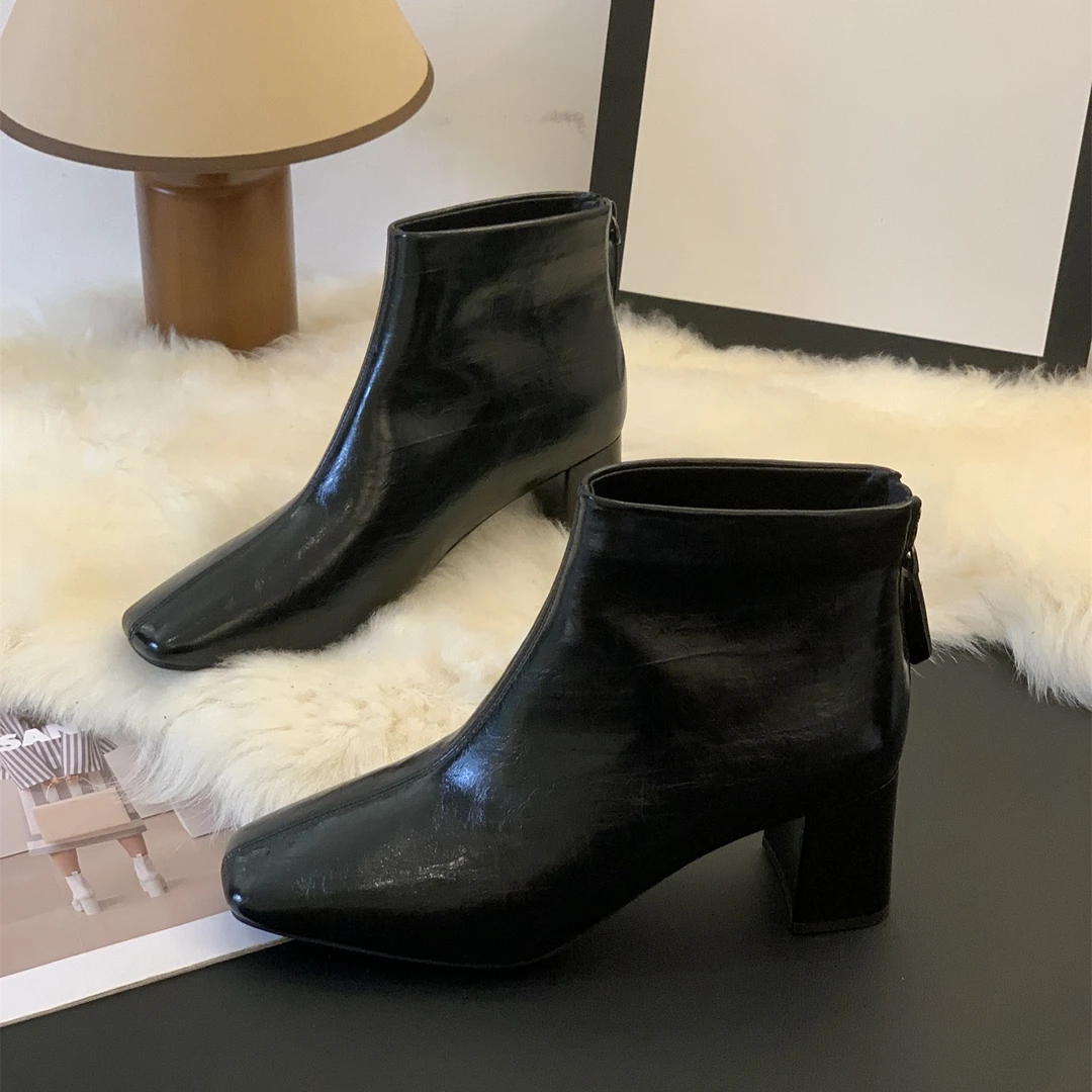 英伦风复古增高方头粗跟时尚马丁靴2025年秋冬新款潮流百搭时装靴