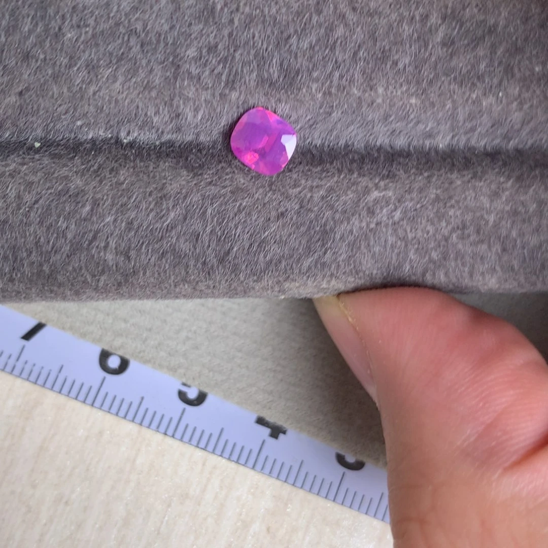 蓝宝石裸石1.03 无烧 梦幻粉