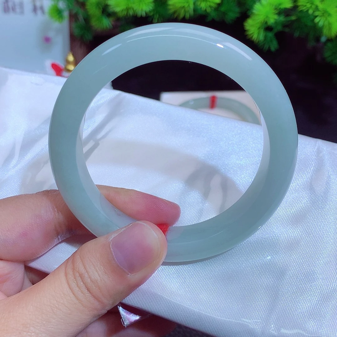 翡翠未镶嵌手镯1253