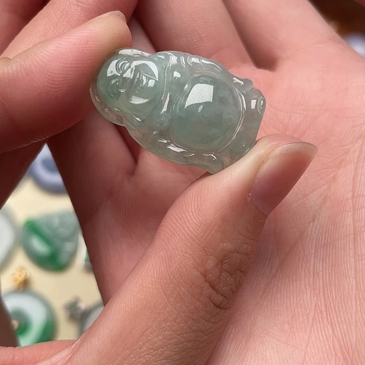 翡翠未镶嵌颈饰11