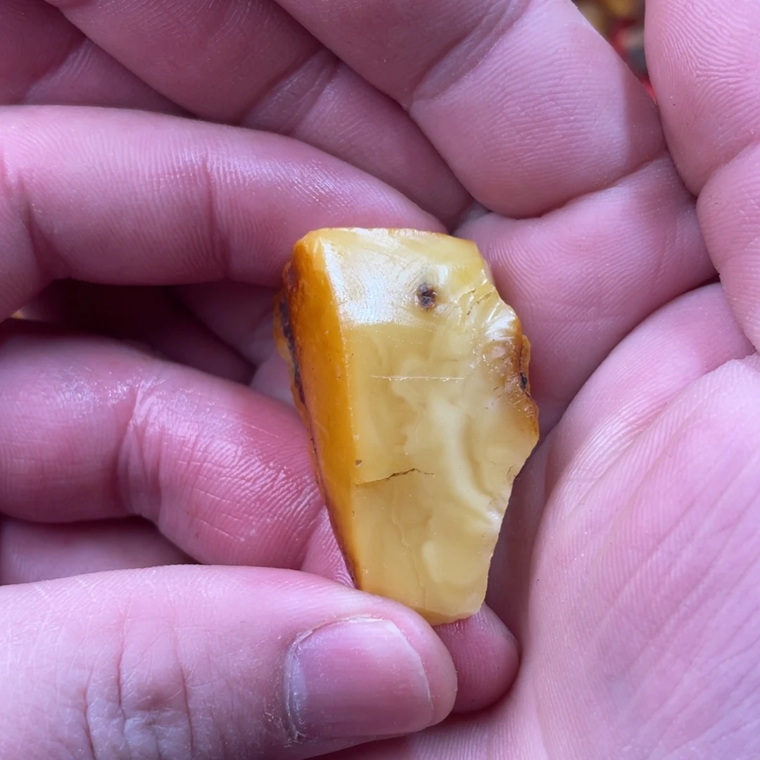 r***m定制琥珀未镶嵌蜜蜡订制珠子