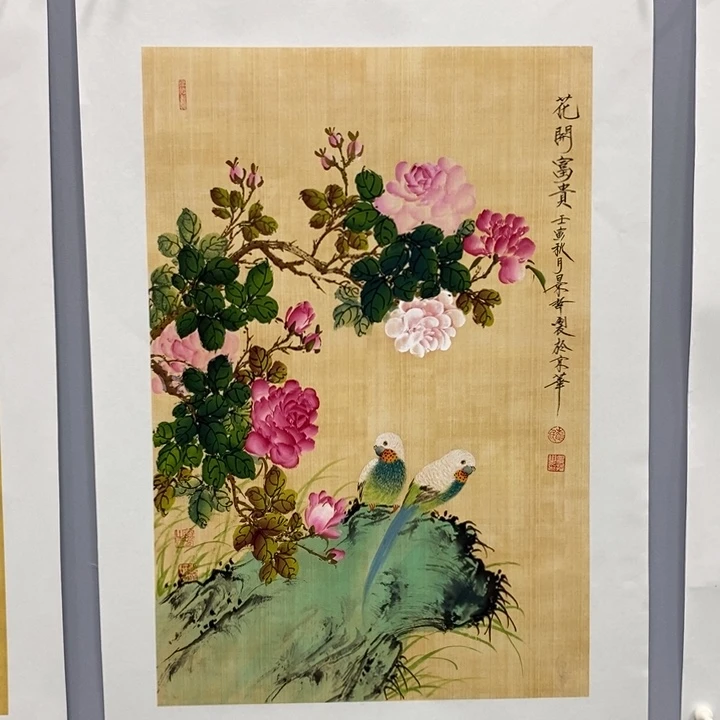 手绘作品等多种形式进行