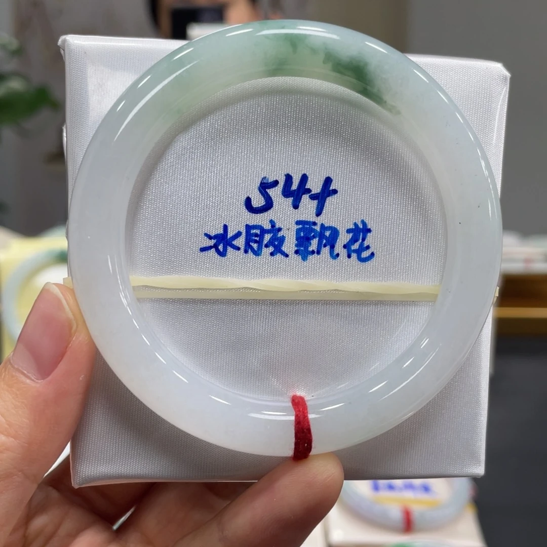 翡翠未镶嵌手镯翡翠