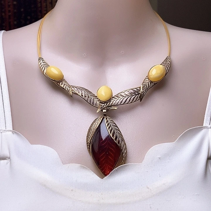 琥珀银S925镶嵌颈饰项链