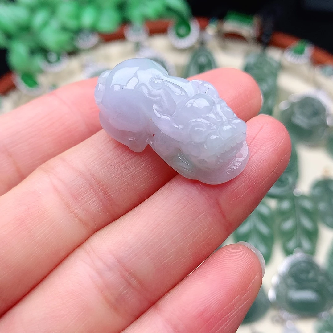 颈饰未镶嵌翡翠吊坠