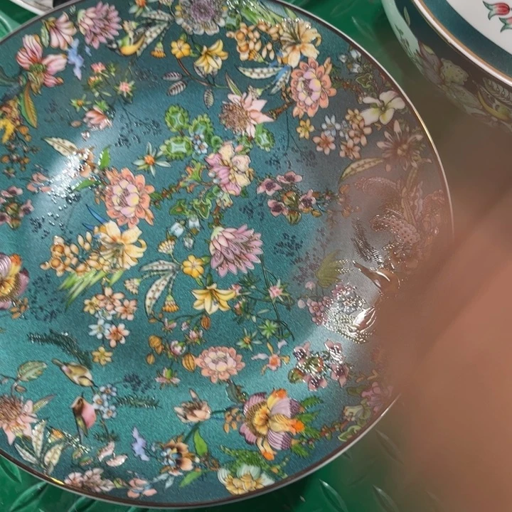 瓷片仙踪十寸大盘一个微瑕