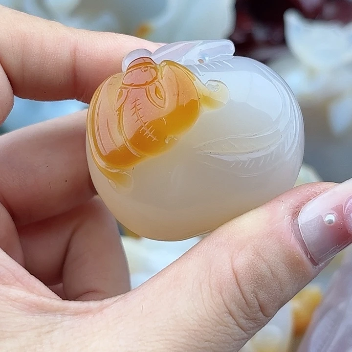 玛瑙手饰未镶嵌?**运