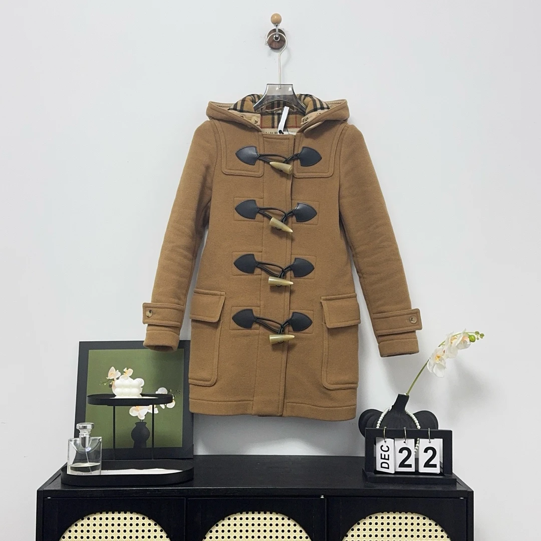 99新 BURBERRY/博柏利 内里格纹羊角扣大衣 UK4码