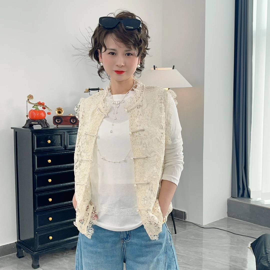 XZ25MJ011女装欧版潮蕾丝马甲女2025新款宽松国风盘扣镂马夹薄