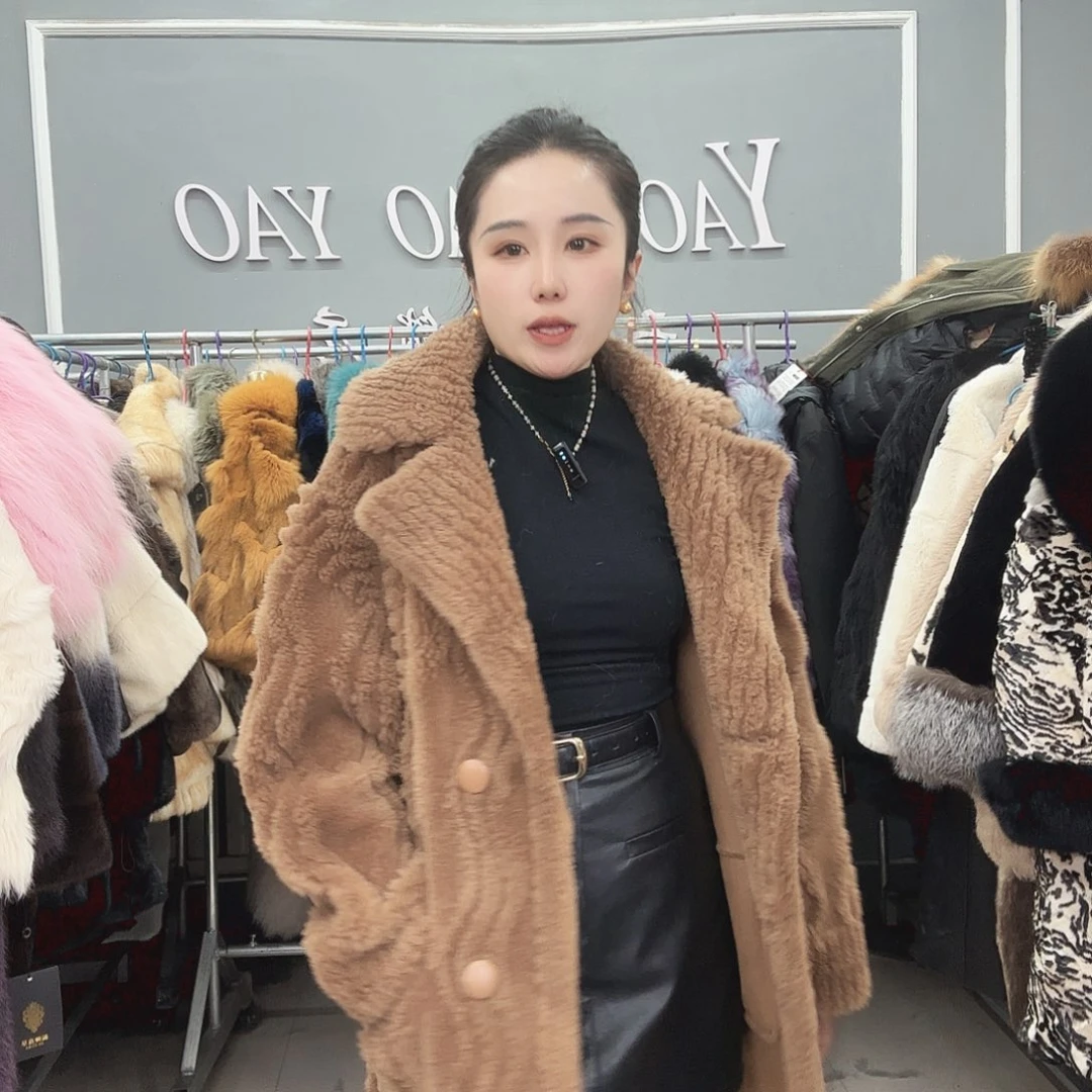 芝***儿姚小妖家高端皮草